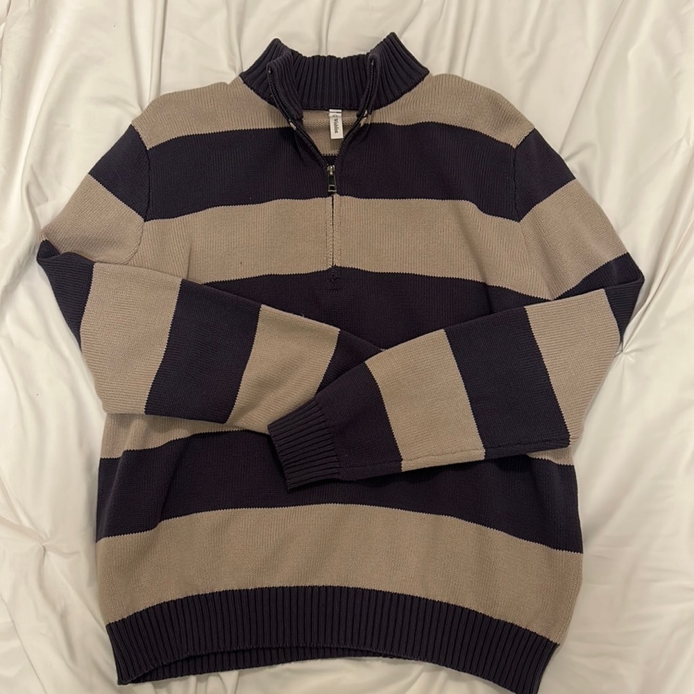 QUARTER ZIP UP STRIPED SWEATER